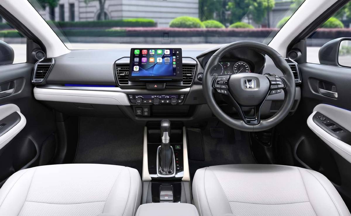 El sedán rival de Nissan Versa que se renueva con nuevo diseño y más tecnología 7 Honda City 2027 interior