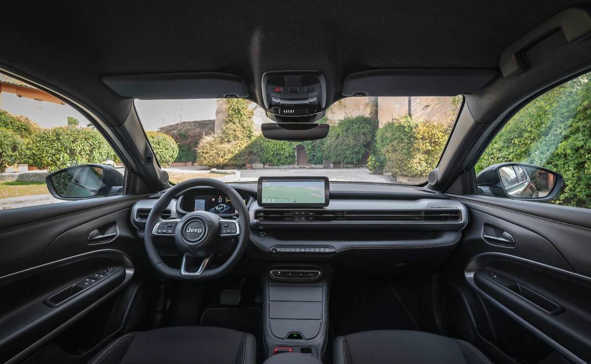 Jeep Avenger 4xe–85th anniversary interior