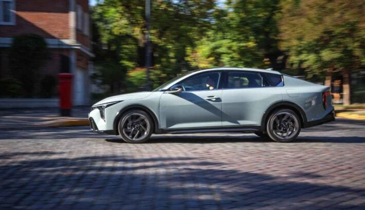 Kia k4