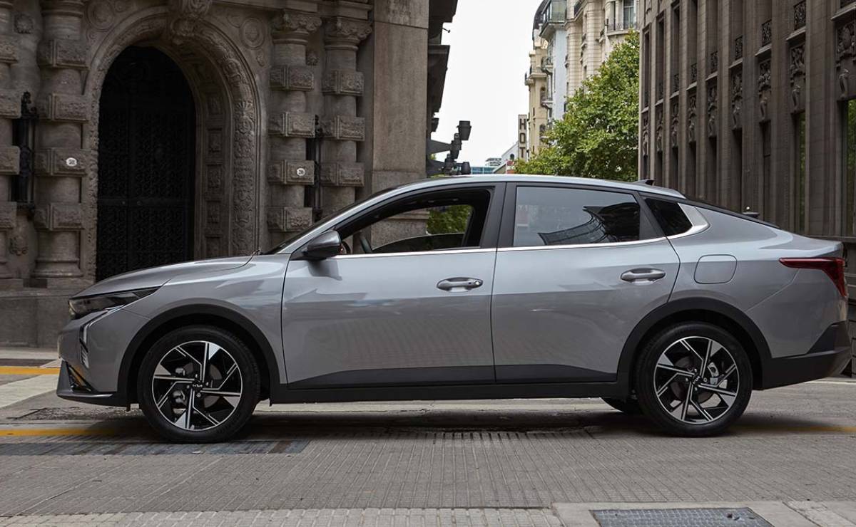 Kia k3 sedan perfil