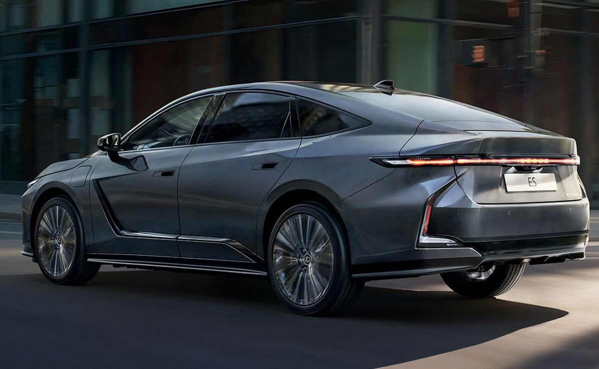 Lexus ES 2026