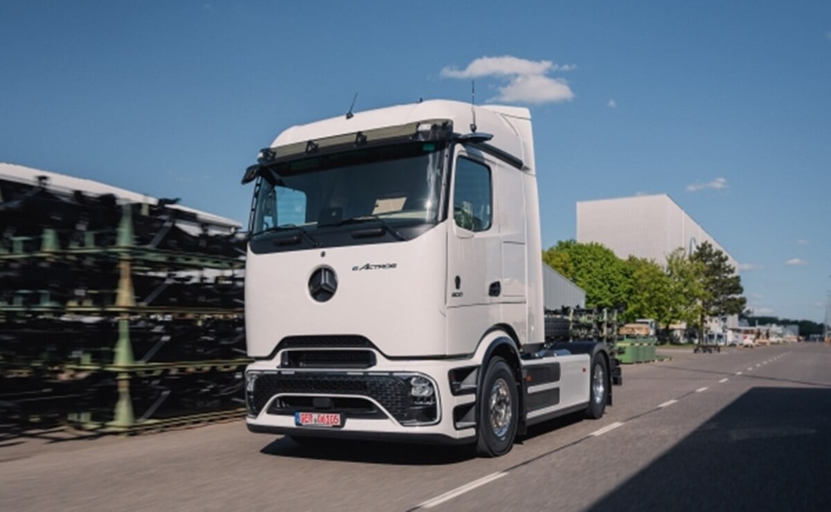 El Mercedes-Benz eActros 600 recorrerá 45000 km: la gran prueba para el camión eléctrico 3 Mercedes Benz eActros 600 electrico