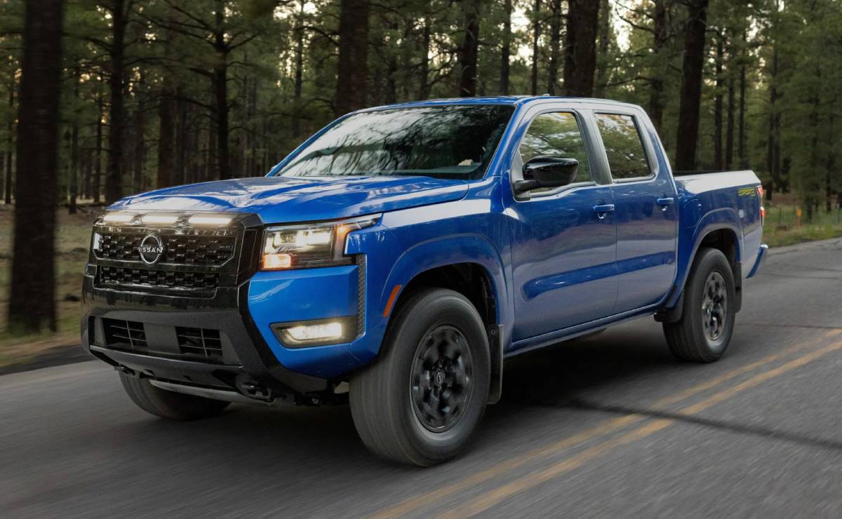Nissan Frontier Sport Edition accion