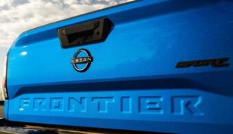 Nissan Frontier Sport Edition caja