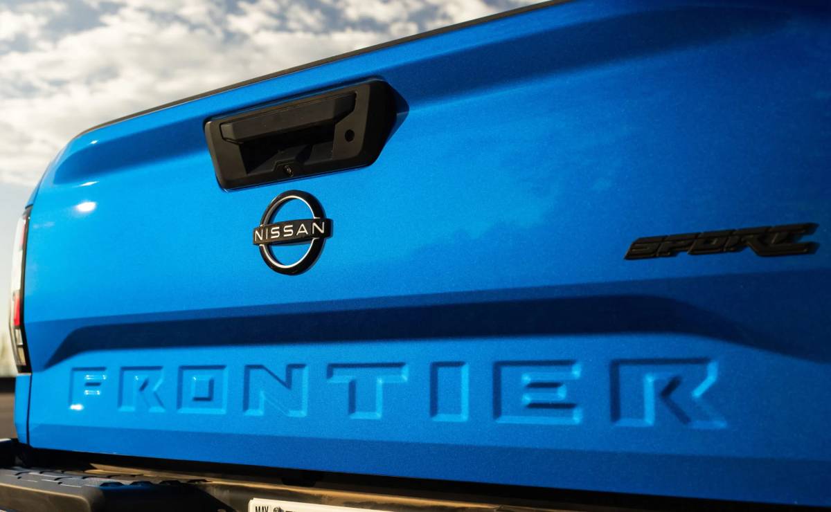 Nissan Frontier Sport Edition caja