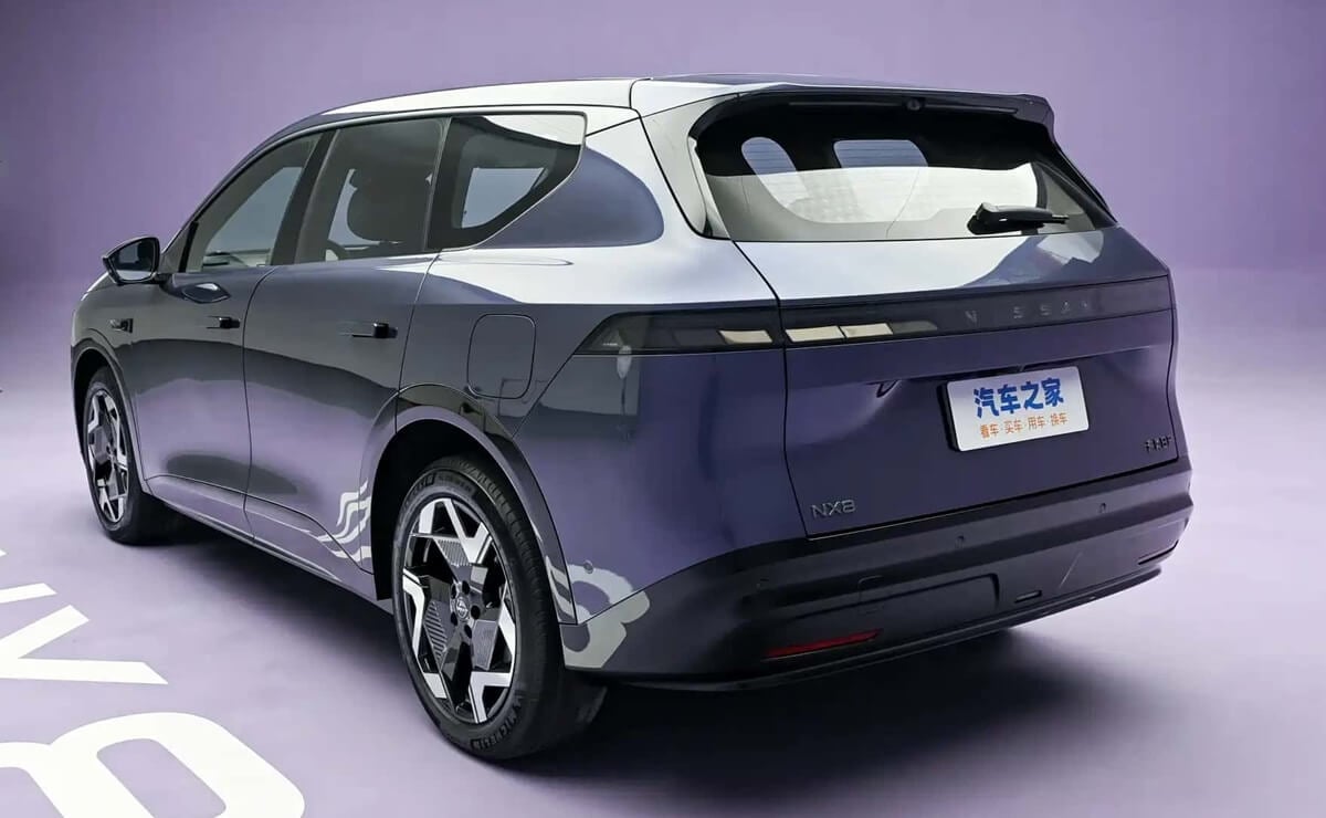 Nissan NX8 perfil