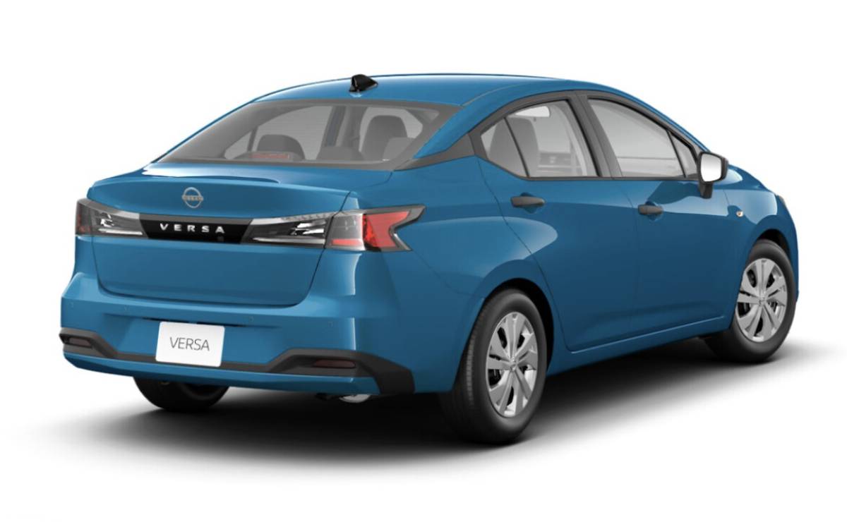 Nissan Versa Sense Base TM trasera