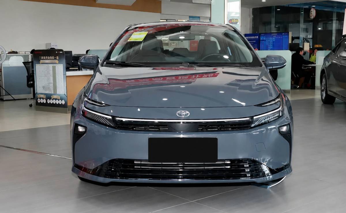 Nuevo Toyota Corolla trompa 2