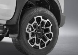 Pick up JAC T9 llanta