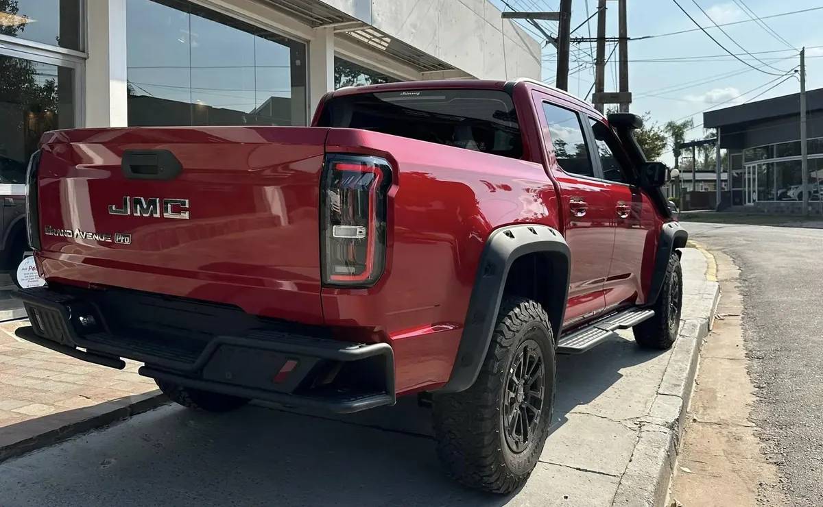 Pick up JMC Grand Avenue Dadao Pro trasera