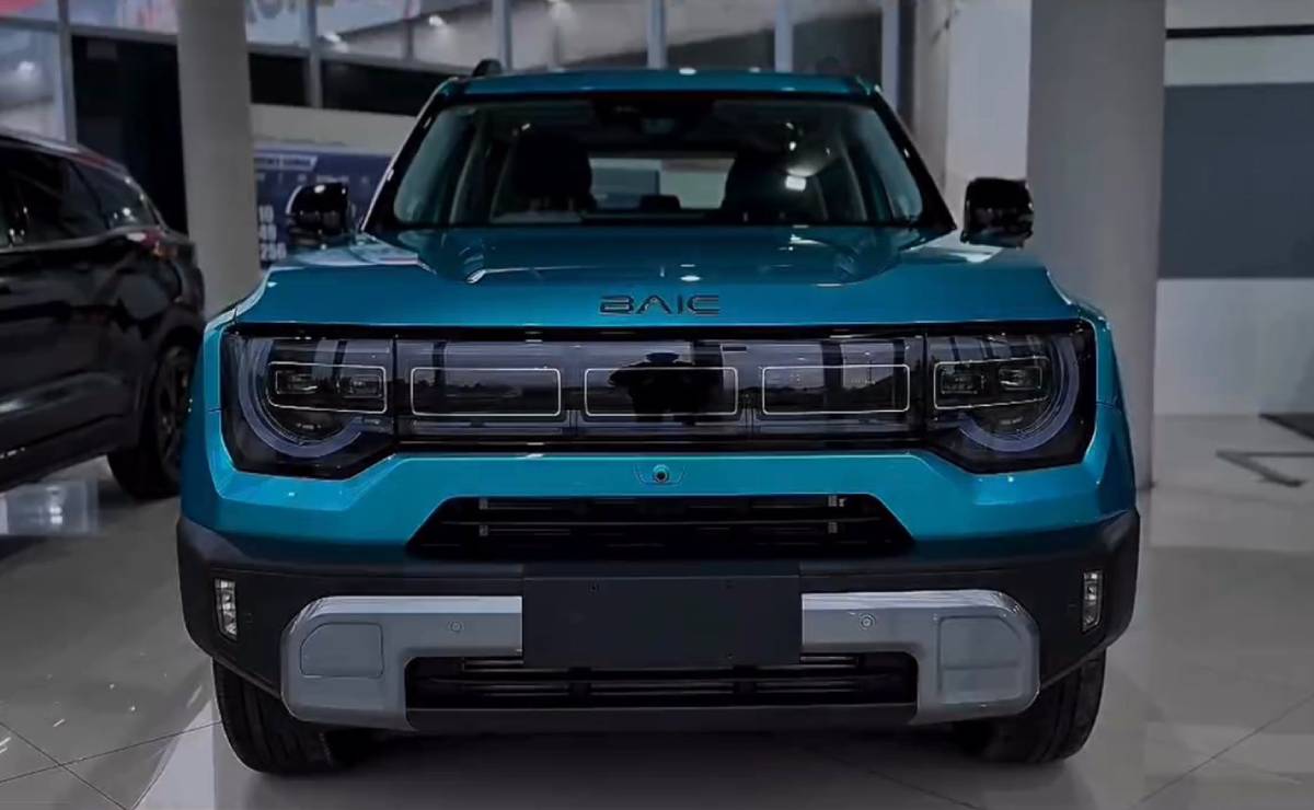SUV BAIC BJ30 trompa 1