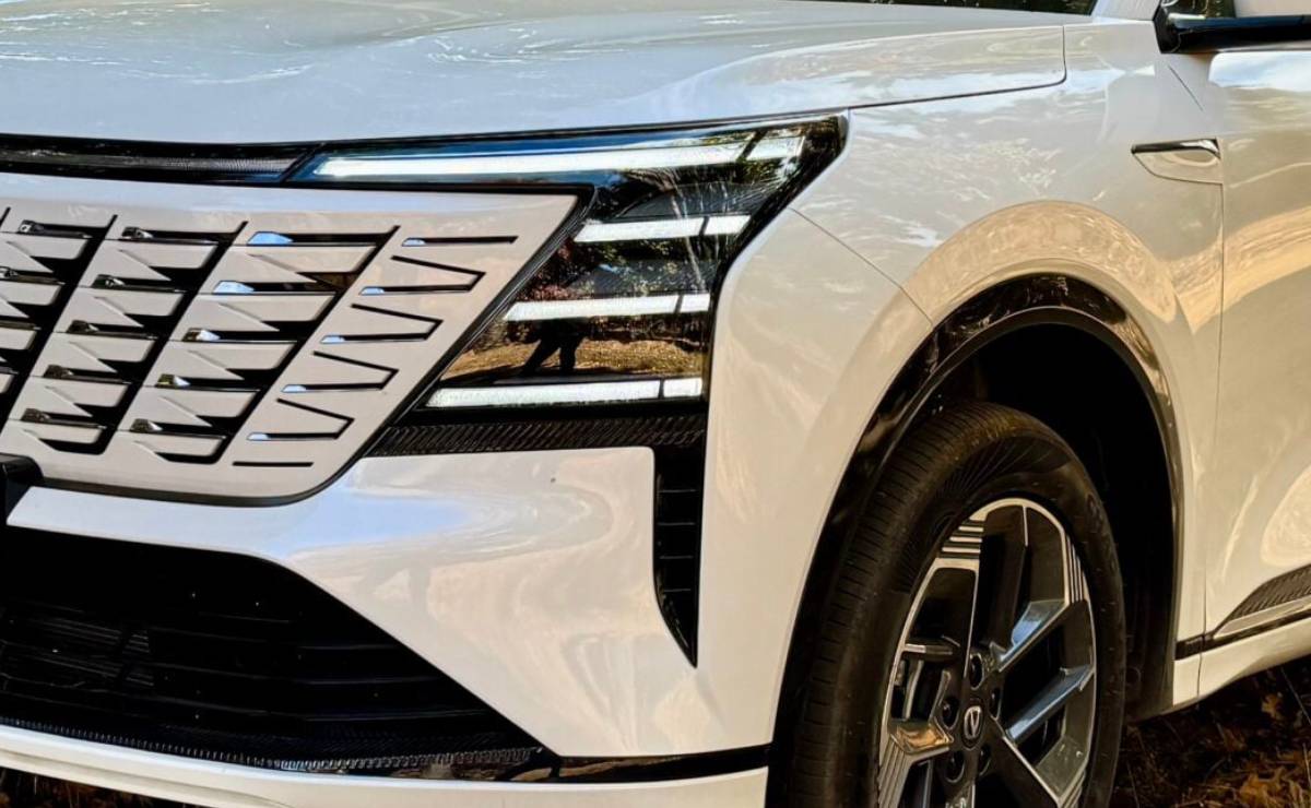 SUV Changan CS75 Plus teaser