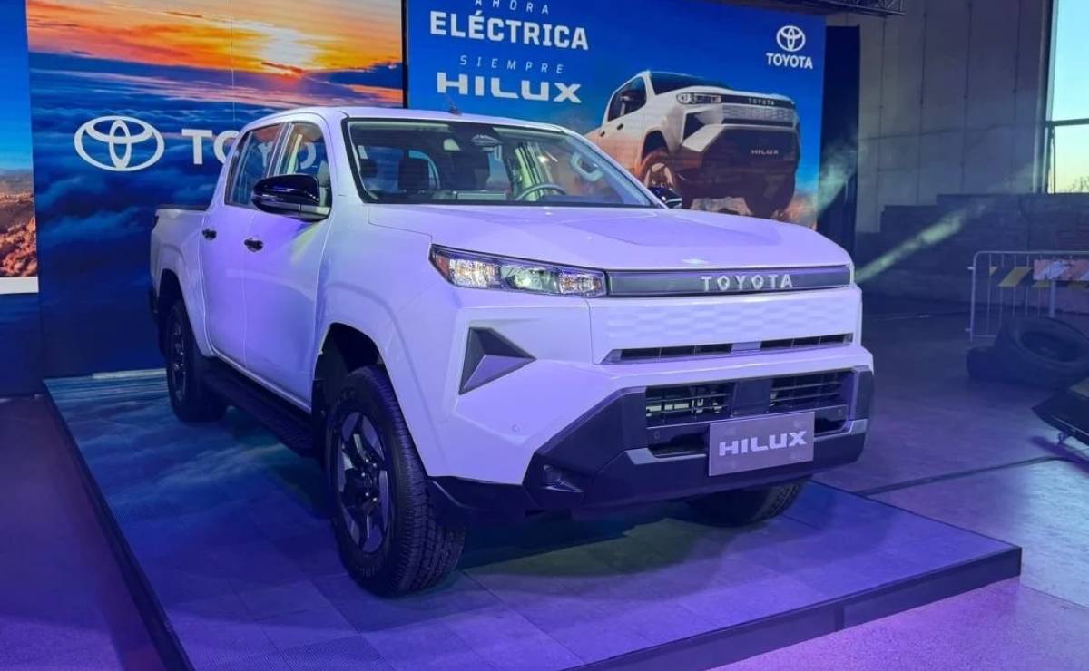 Toyota Hilux BEV trompa 1