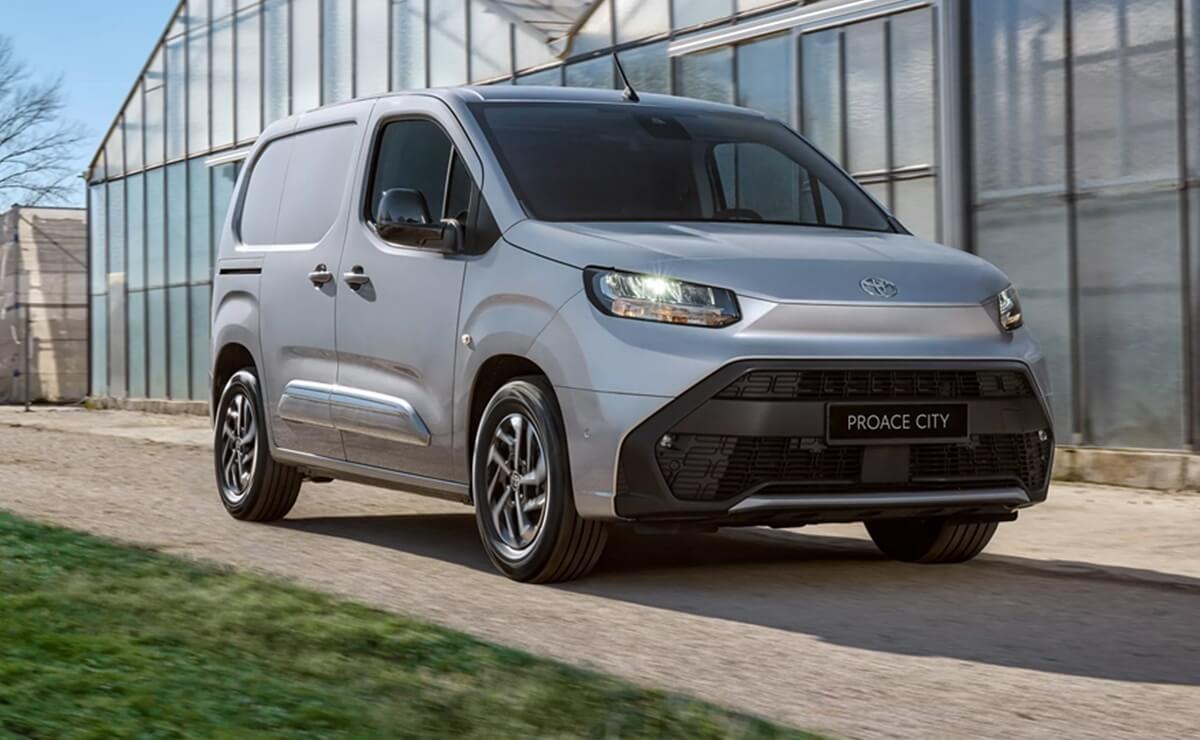 Toyota Proace City Electric perfil