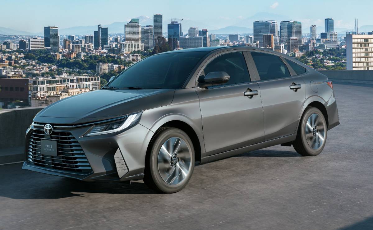 Toyota Yaris sedan accion