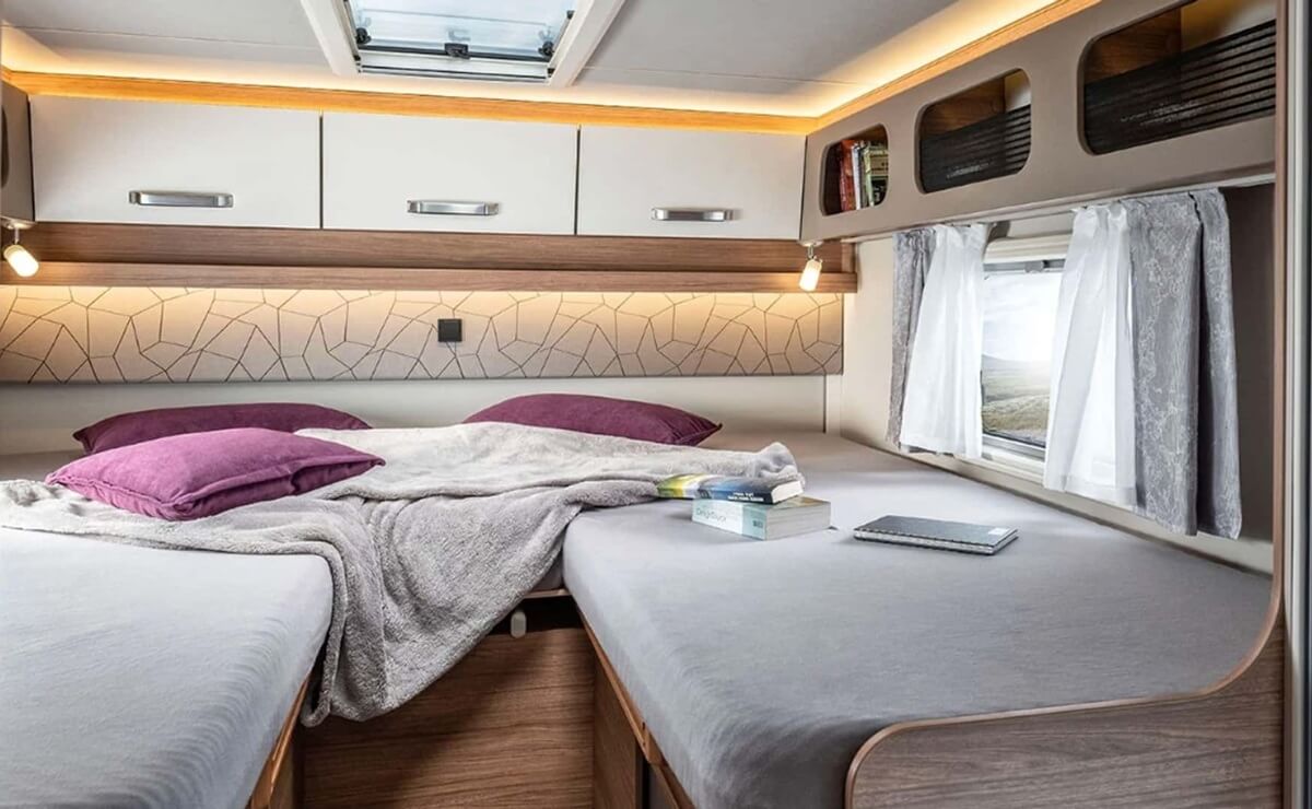 Weinsberg CaraCore 700 MEB 2026 interior