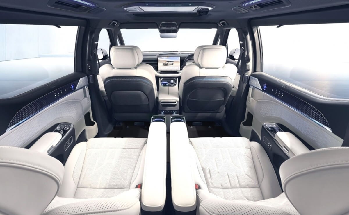 Zeekr 009 interior