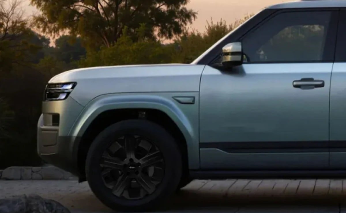 Con tres motores y más de 600 CV, este SUV grande de BYD va por Toyota: dónde se lanza y cuánto cuesta 1 byd ti7 3