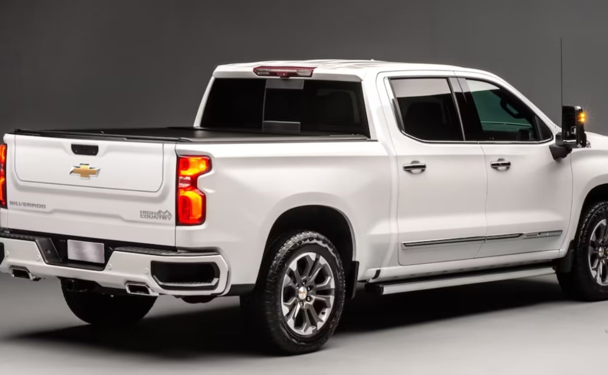 chevrolet silverado 2026 6