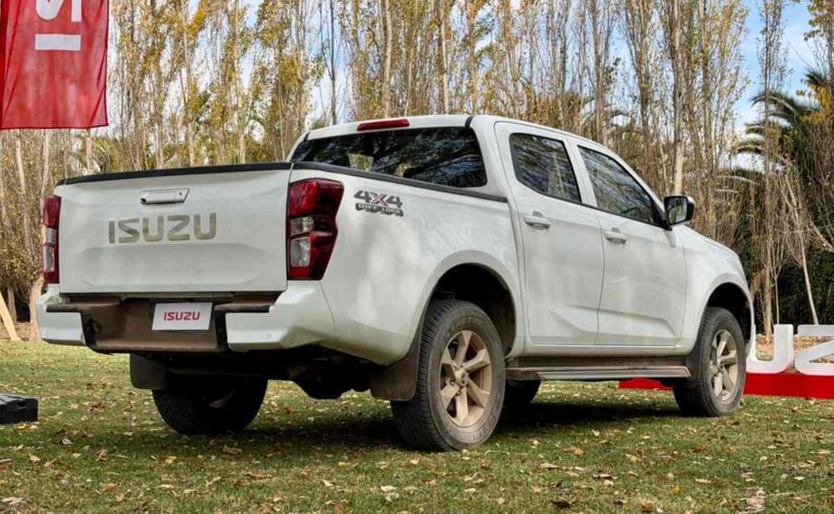 isuzu 2