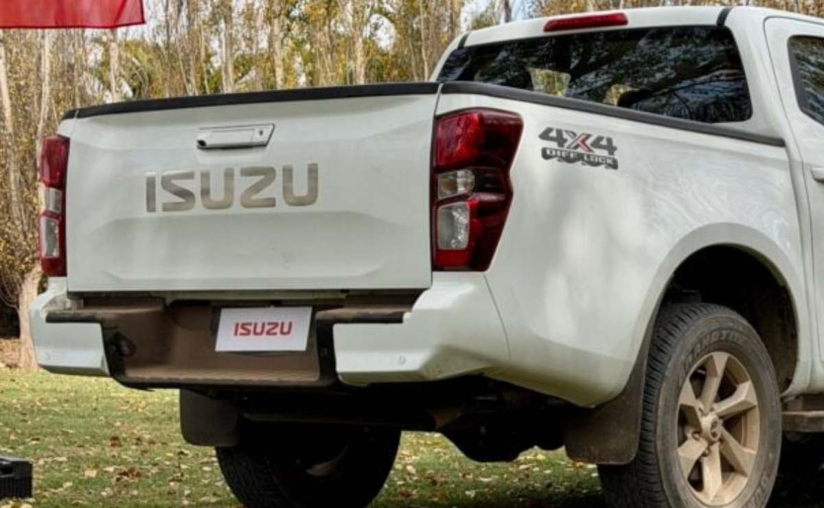isuzu 4