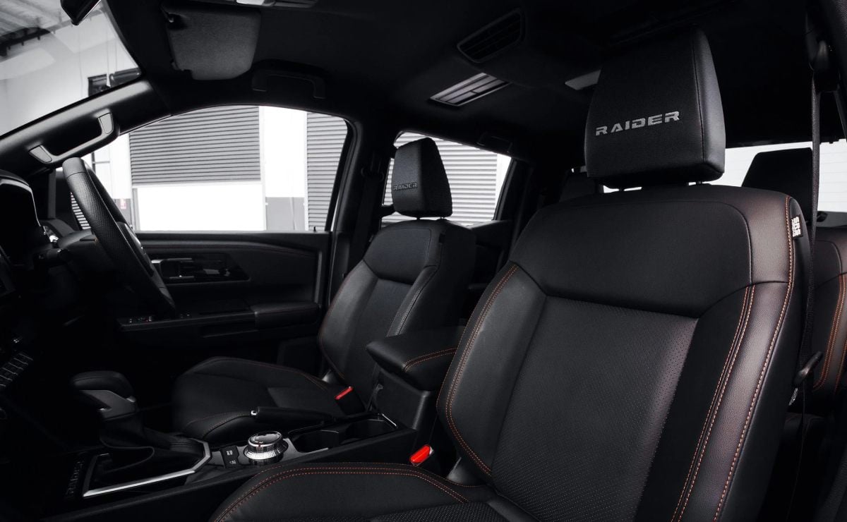 mitsubishi triton raider 2
