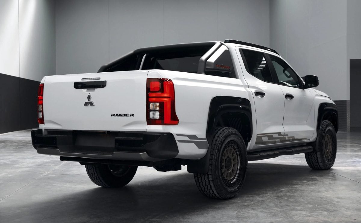 mitsubishi triton raider