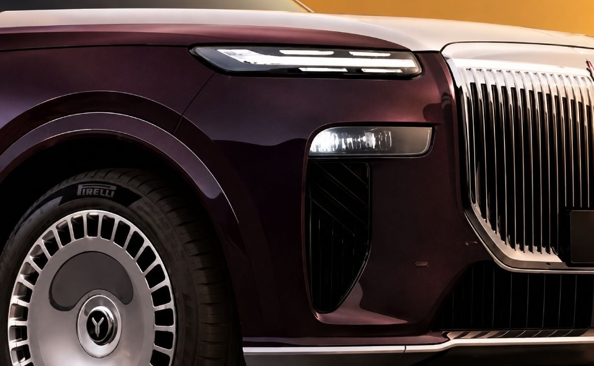 suv voyah titan x8 2