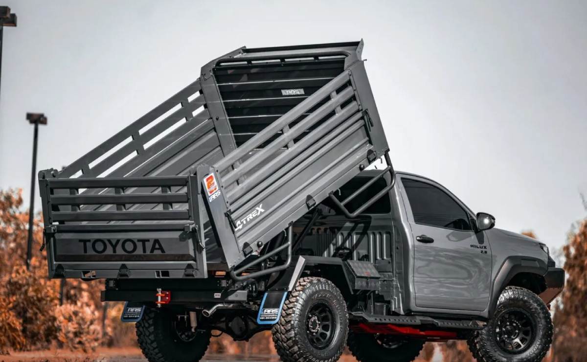 toyota hilux travo