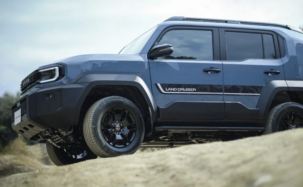 El nuevo todoterreno accesible de Toyota puede ser todavía mejor: a qué precio 10 toyota land cruiser fj 13