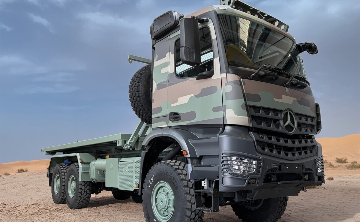 Daimler Truck presenta sus soluciones militares: camiones autónomos, blindados y tecnología de defensa avanzada 2 26DT112 006