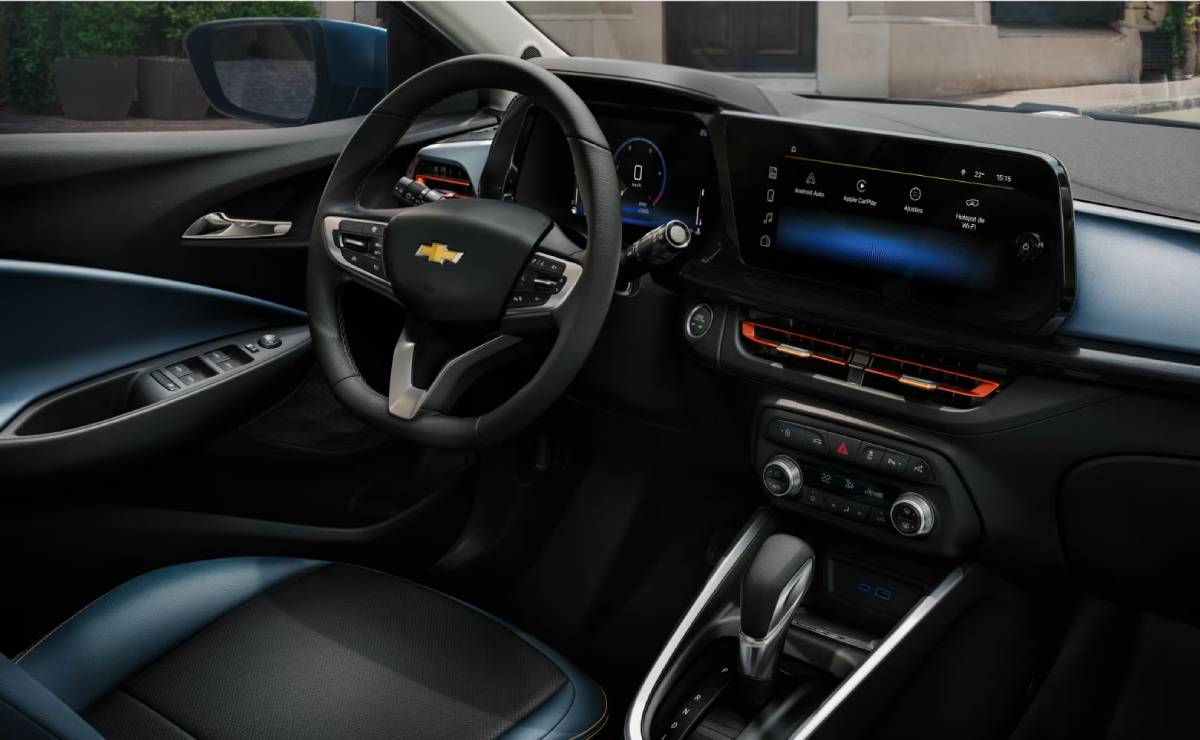 Chevrolet Onix interior