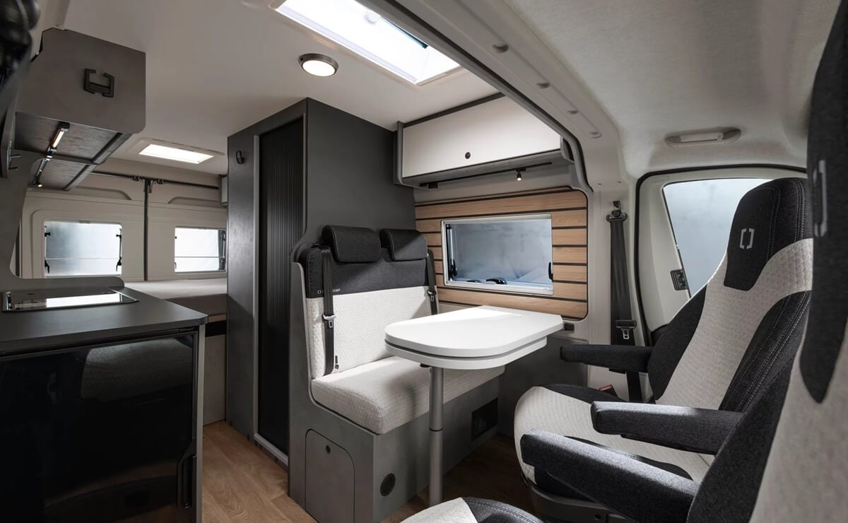 Crosscamp ELMNT interior
