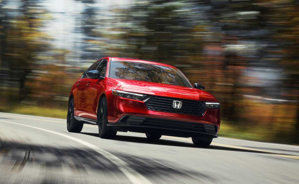 Honda Accord hibrido 4