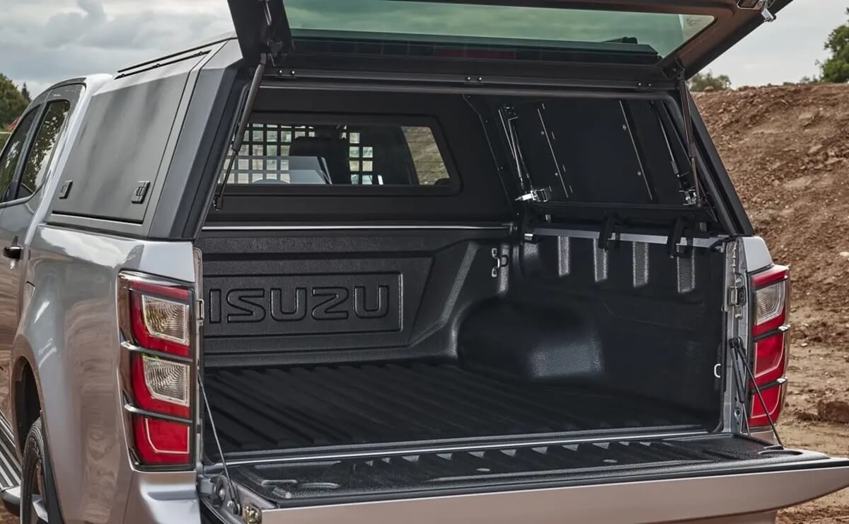 Isuzu D Max Commercial
