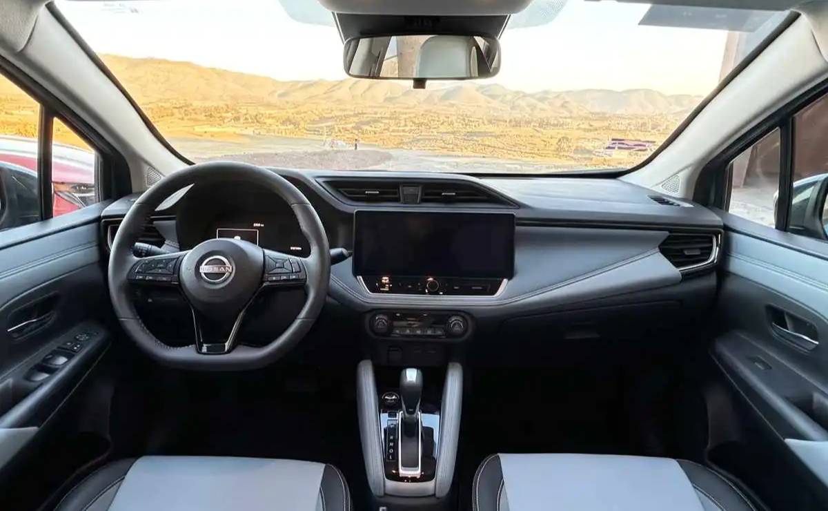 Nissan Versa 2027 interior