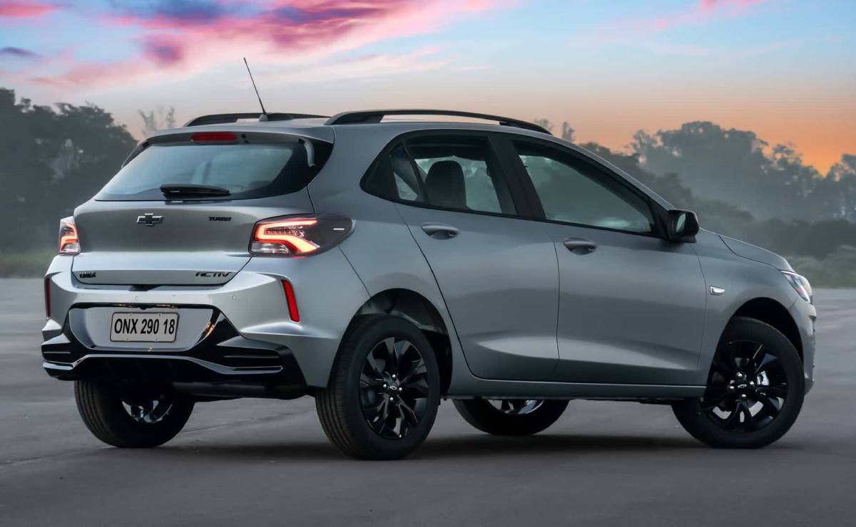 Nuevo Chevrolet Onix Activ 2027 trasera