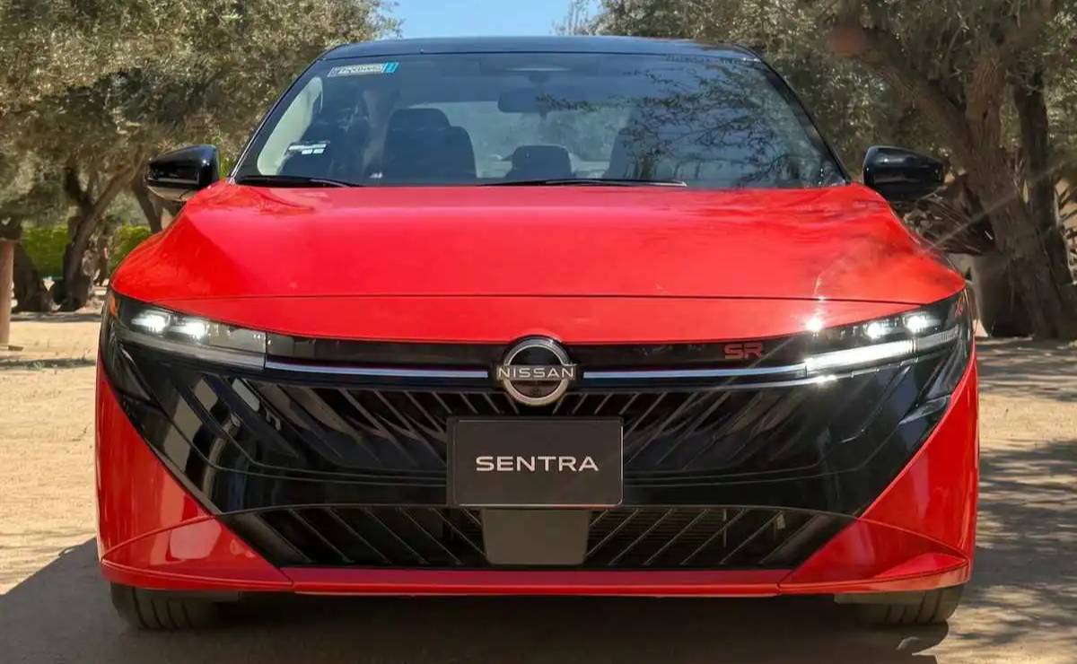 Nuevo Nissan Sentra trompa 1