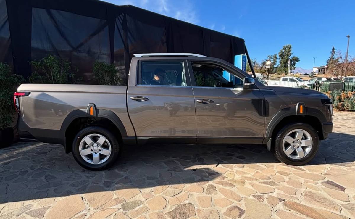 Pick up KGM Musso perfil 1