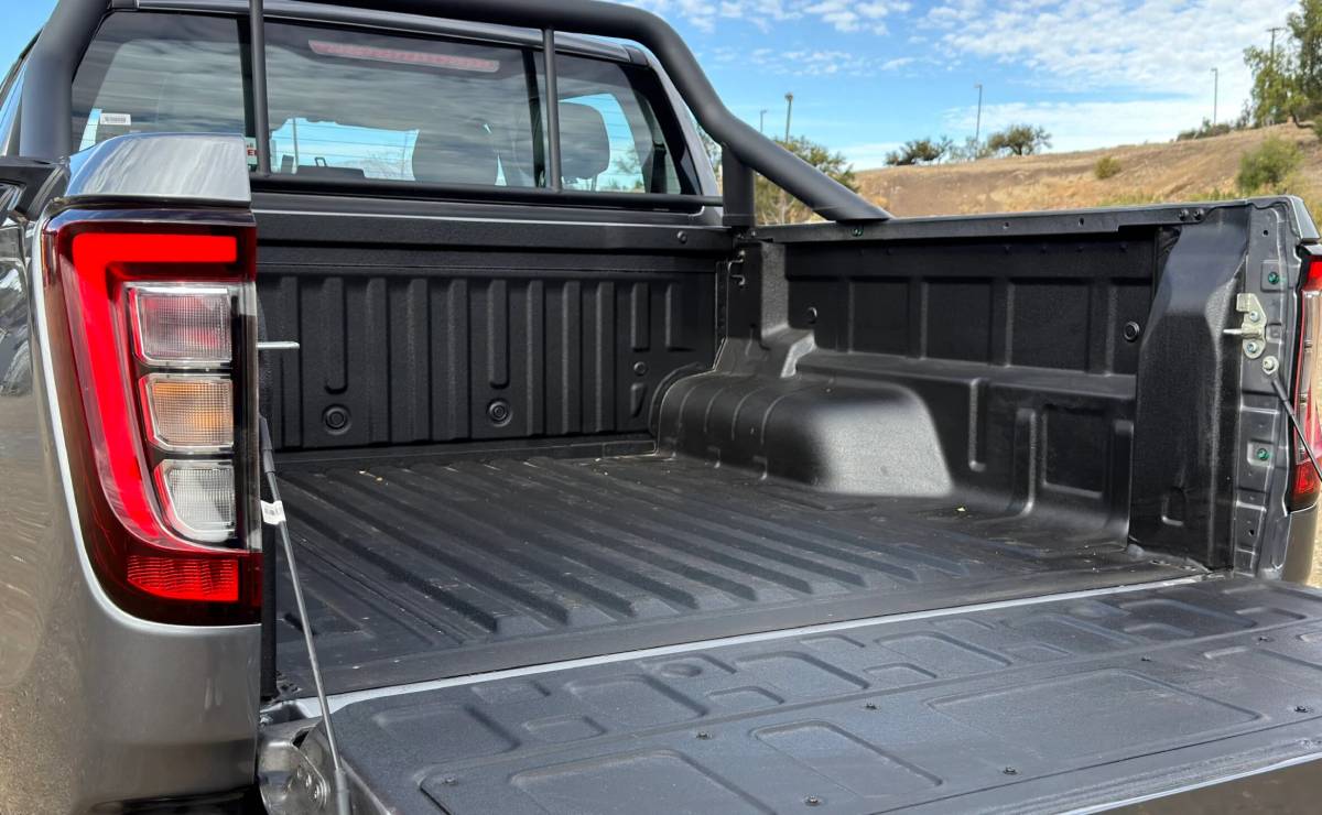 Pick up Sinotruk Bolden caja