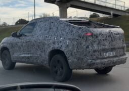 Renault Niagara unidad camuflada trasera 1 1
