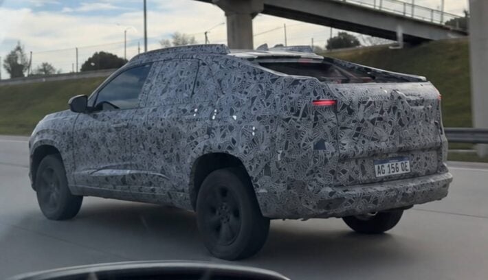 Renault Niagara unidad camuflada trasera 1 1