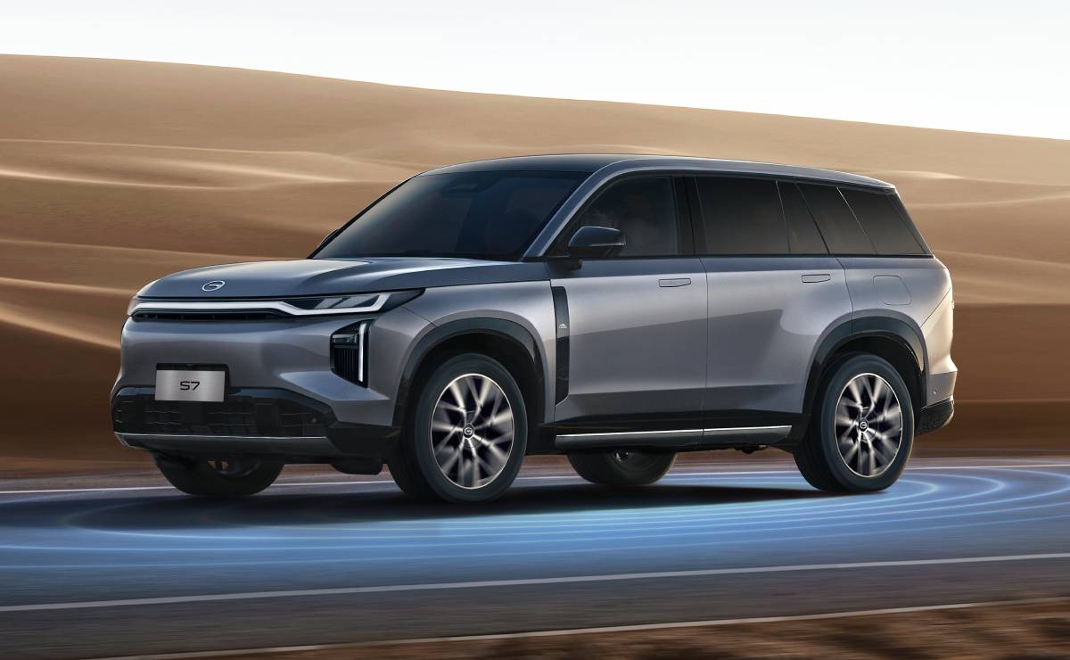 SUV GAC JS7 accion