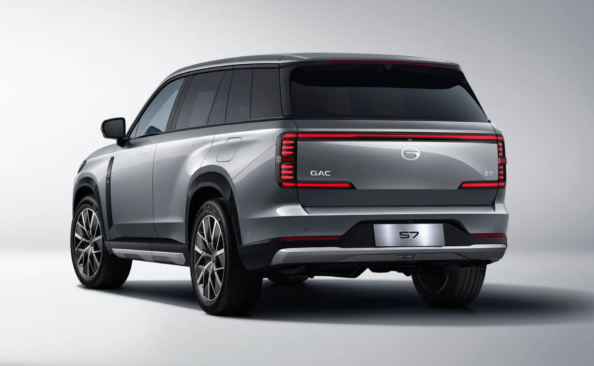 SUV GAC JS7 trasera