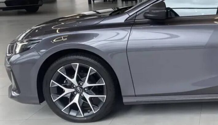 Sedan GAC Empow llanta