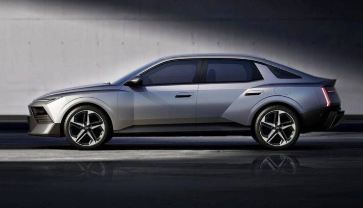 Sedan Hyundai Elantra 2027 perfil