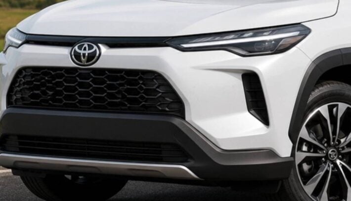 Toyota Corolla Cross pick up teaser