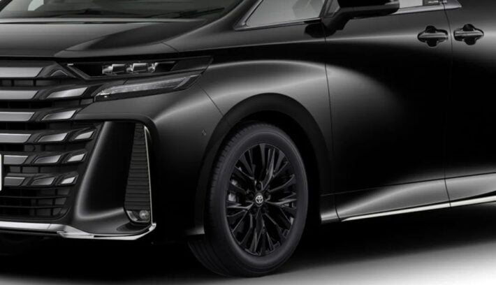 Toyota renueva las Vellfire y Alphard