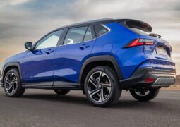 Toyota Yaris Cross trasera 4