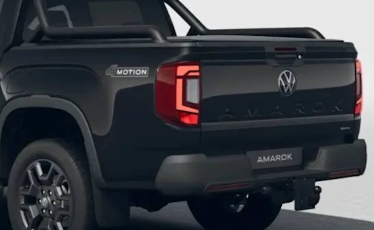 La Volkswagen Amarok de segunda generación suma una versión especial con motor V6 para competir contra Toyota Hilux 1 Volkswagen Amarok Dark Label caja